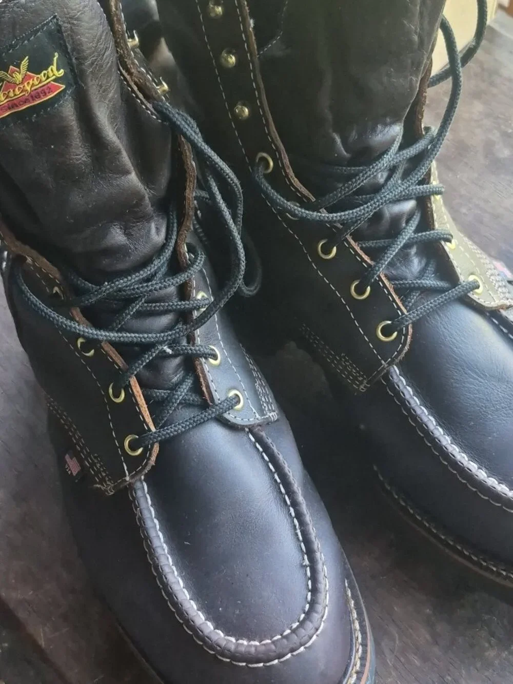 thorogoods 1957s brown 8 inch boots waterproof like new worn once, 11.5 wides